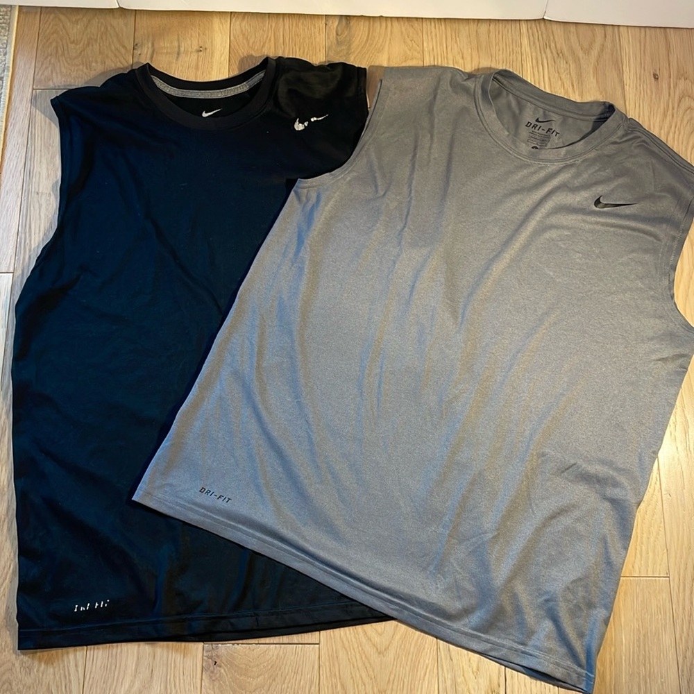 Nike Dri-Fit Sleeveless Shirts Black & Gray. Size Large